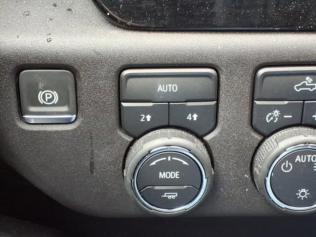 Used 2024 Chevrolet Silverado 1500 LT image 23