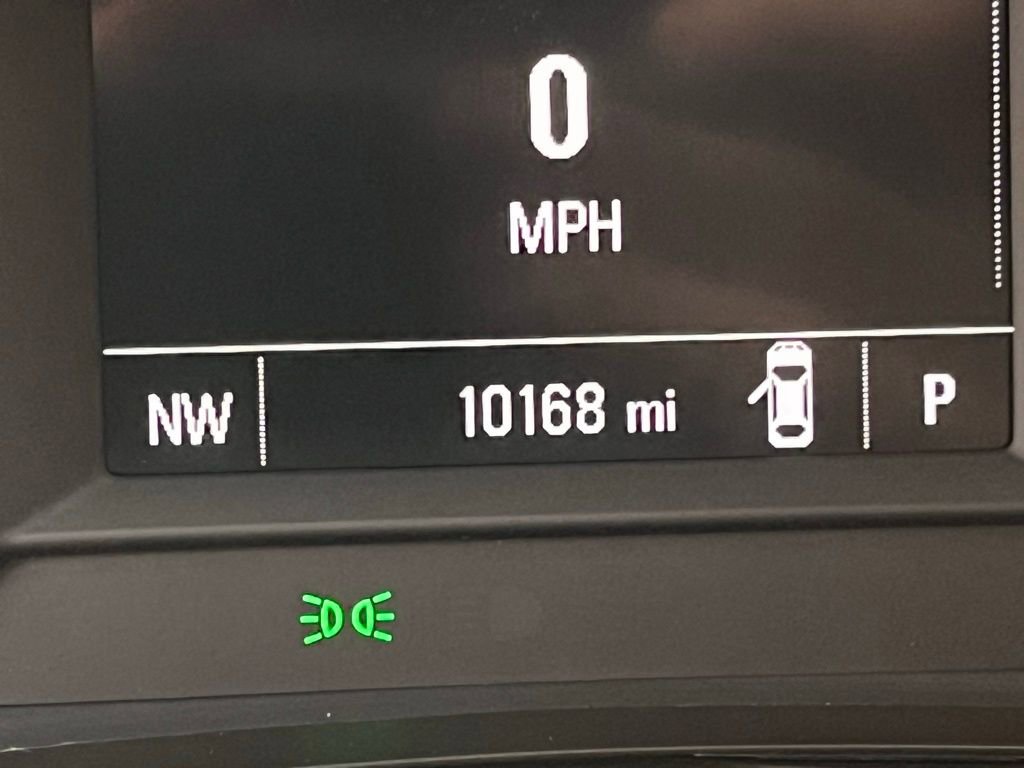 Used 2026 Chevrolet Trax RS w/ Sunroof Package image 19