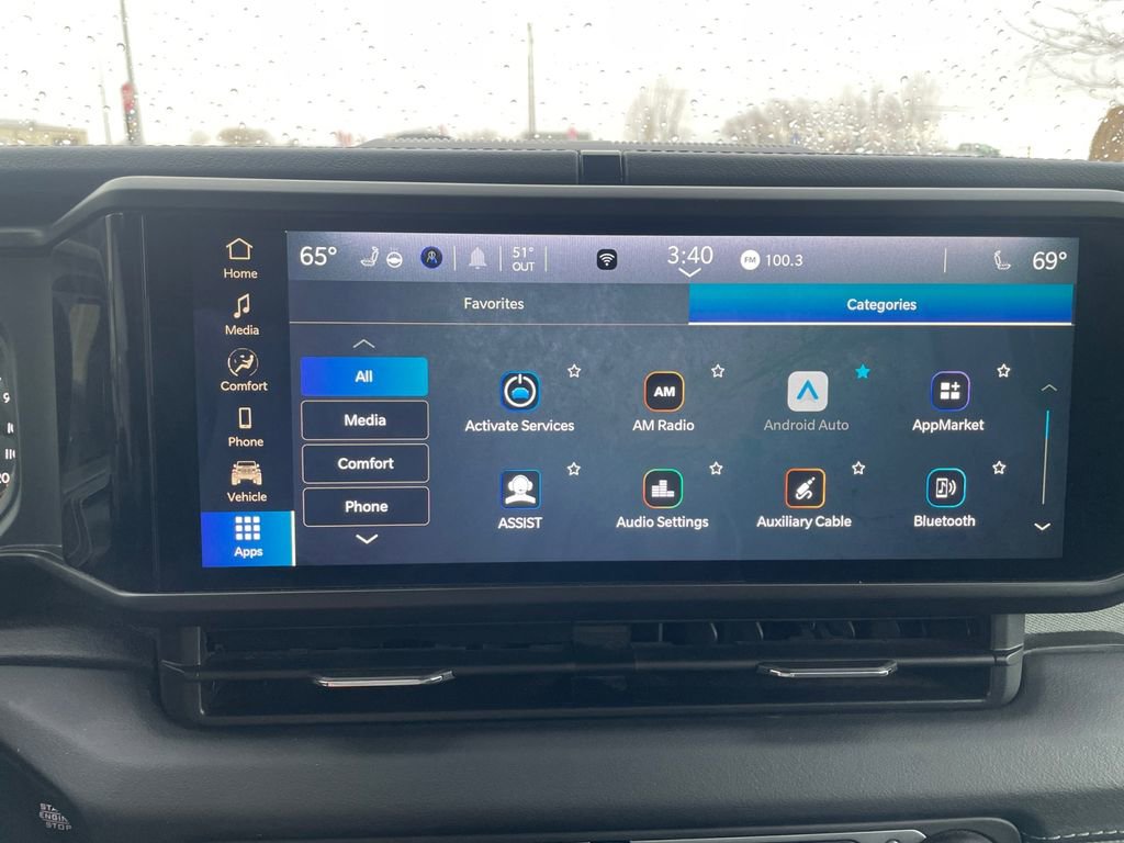 Used 2024 Jeep Wrangler Sahara image 26