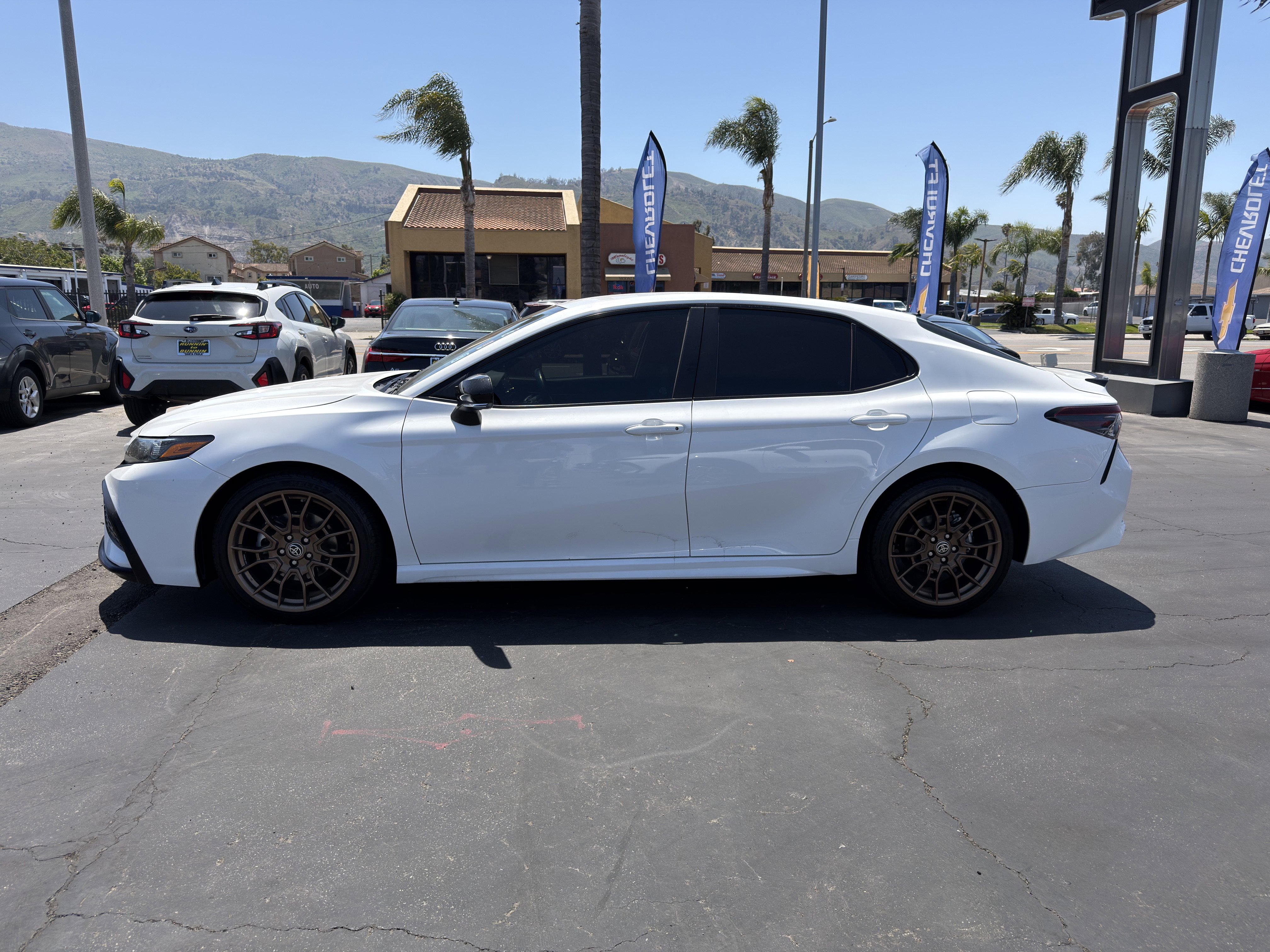 Used 2023 Toyota Camry SE w/ Convenience Package AWD/4WD image 5