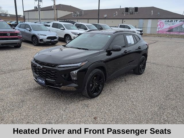 Used 2025 Chevrolet Trax ACTIV w/ Sunroof Package FWD image 14
