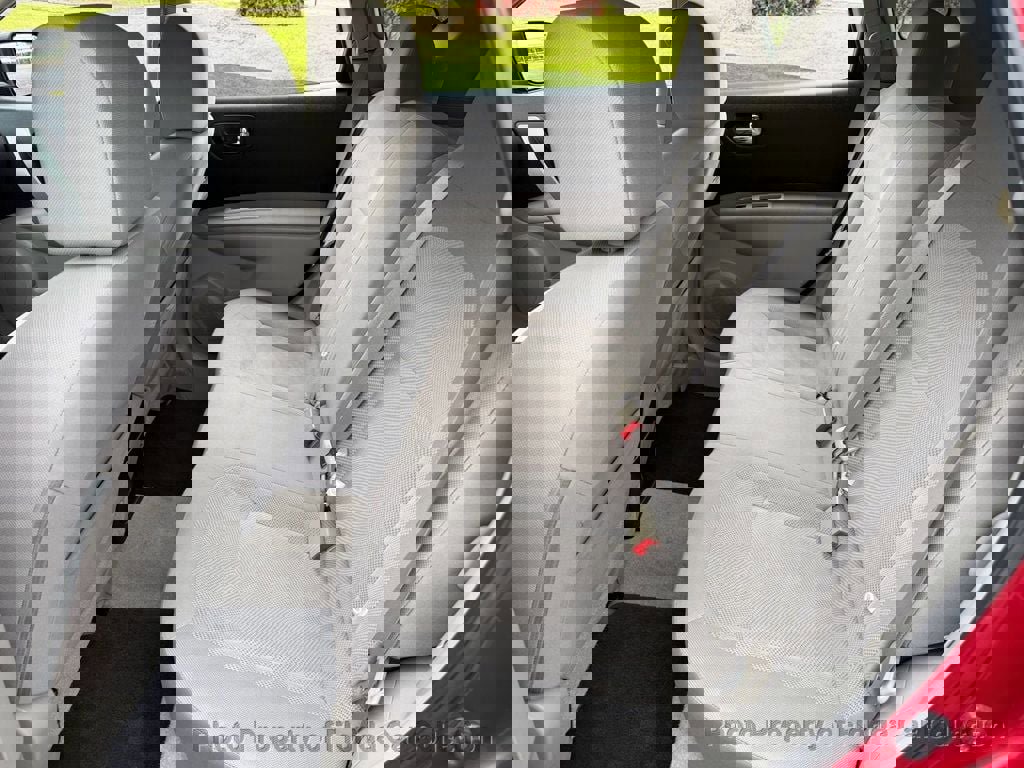 Used 2013 Nissan Rogue S FWD image 9