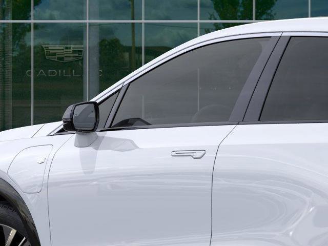 New 2026 Cadillac Optiq Luxury 2 image 12