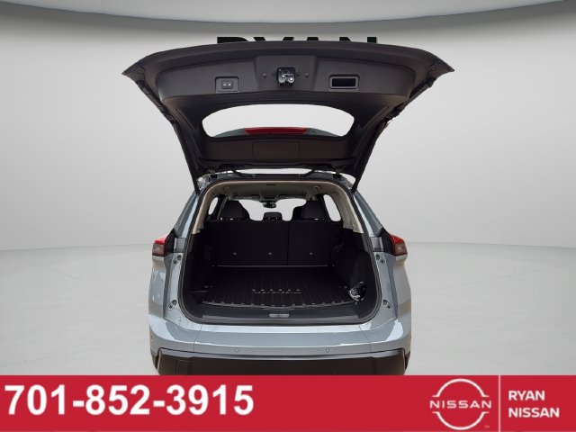 New 2026 Nissan Rogue SV w/ Rock Creek Premium Package AWD/4WD image 27