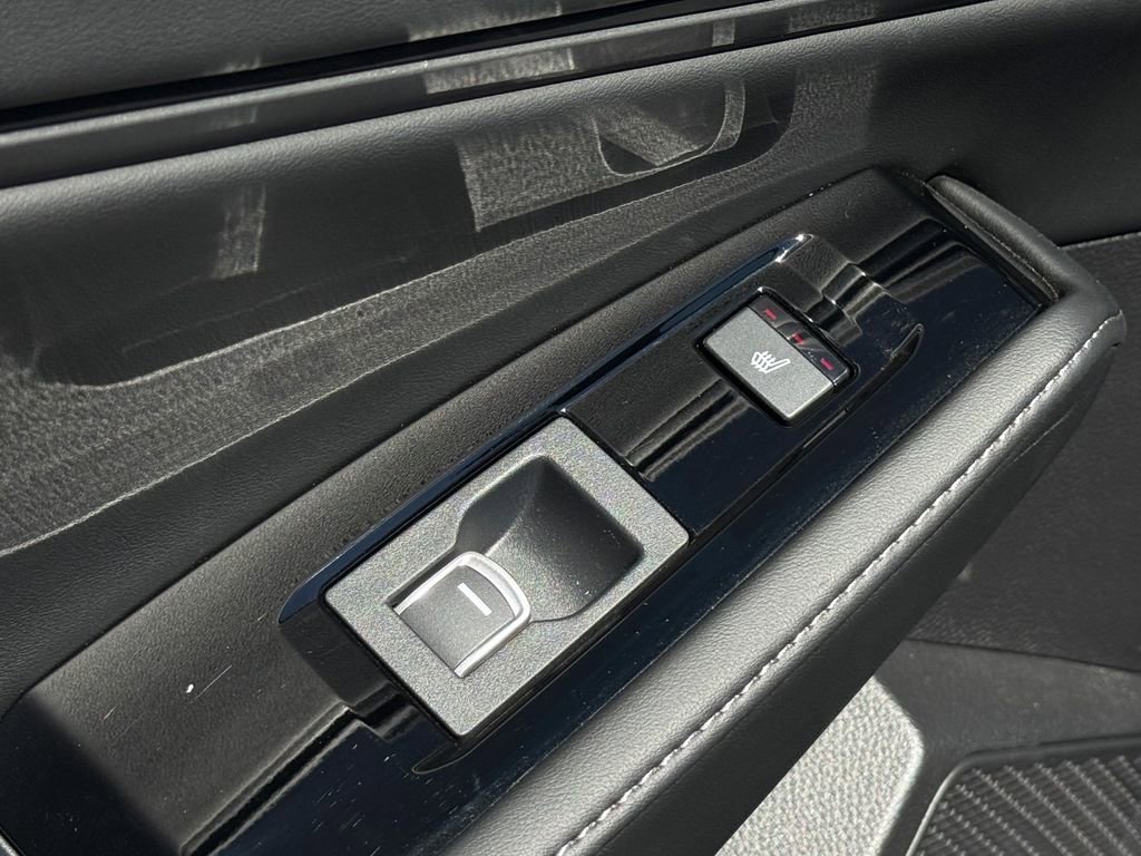 Used 2023 Honda Accord Touring image 19