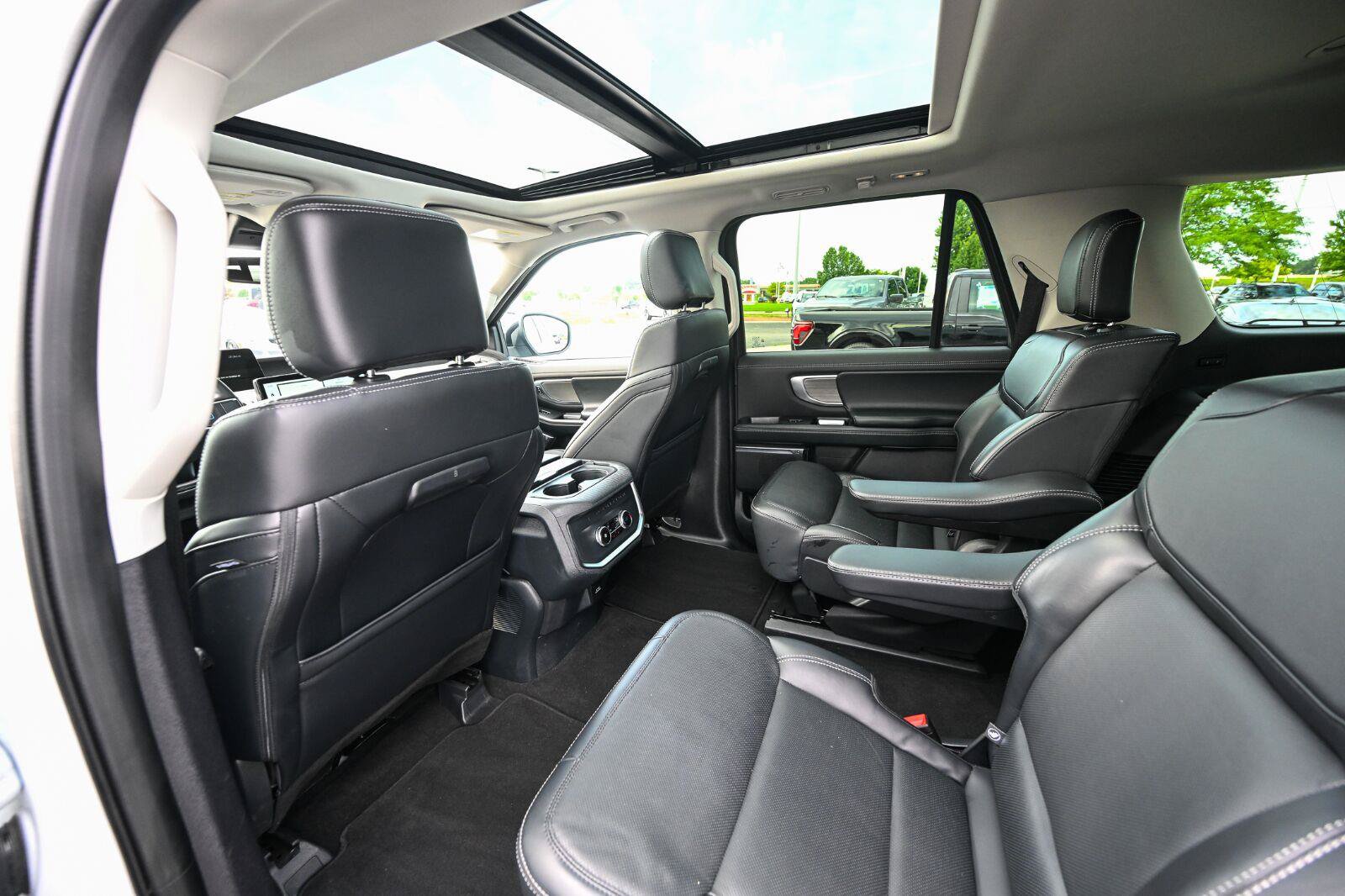 Certified 2025 Ford Expedition Max Platinum AWD/4WD image 21