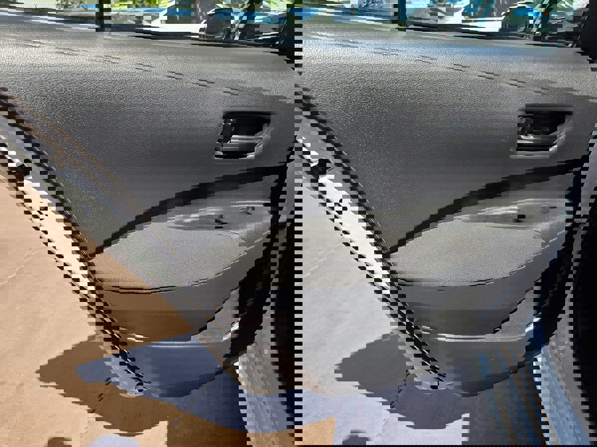 Used 2022 Toyota Corolla LE image 26