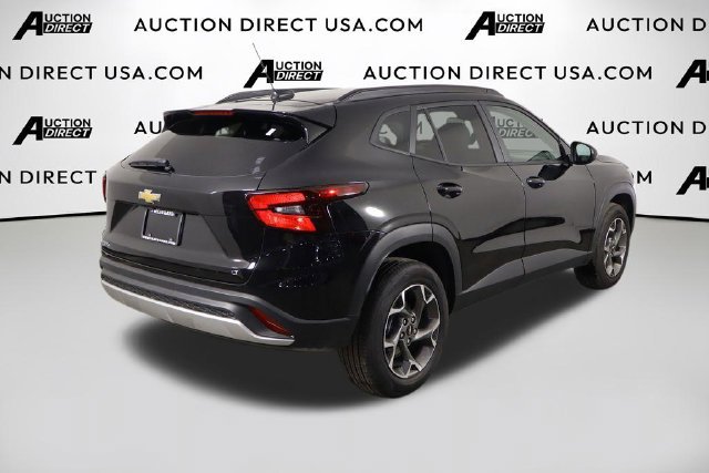 Used 2026 Chevrolet Trax LT FWD image 44