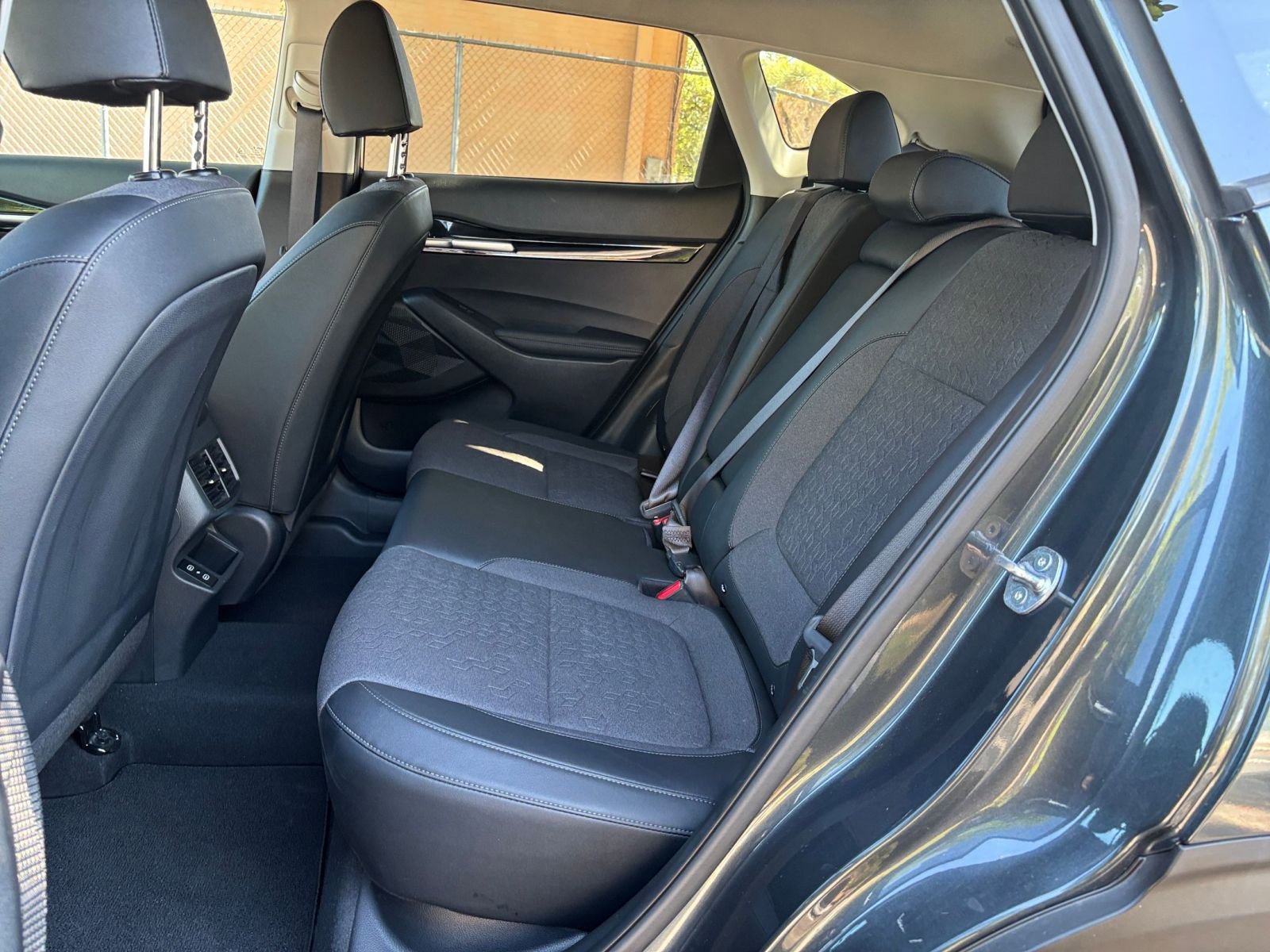 Used 2025 Kia Seltos S image 21