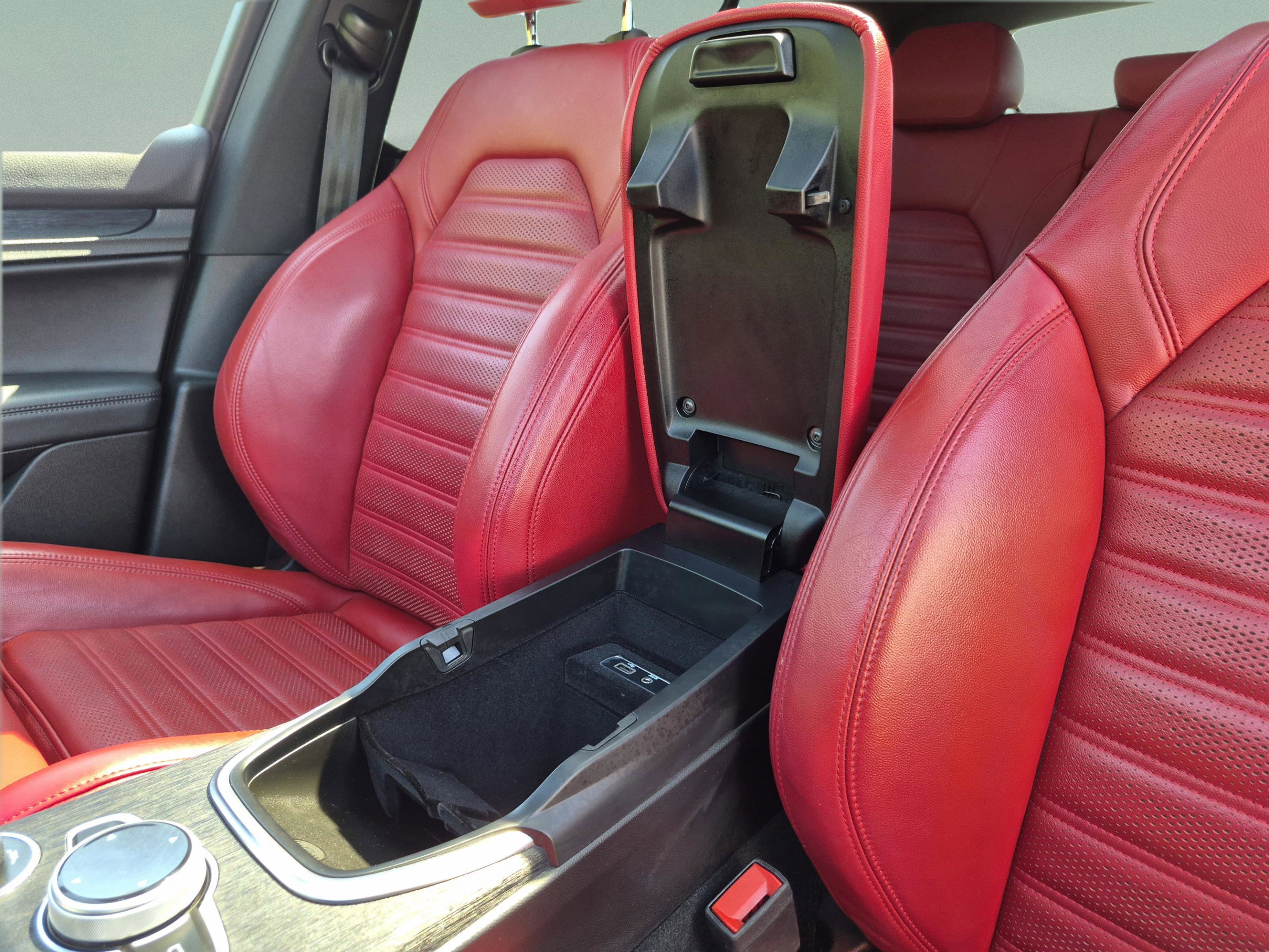 Used 2022 Alfa Romeo Stelvio Sprint RWD image 28