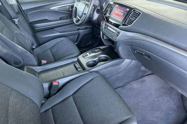 Used 2021 Honda Ridgeline Sport image 15