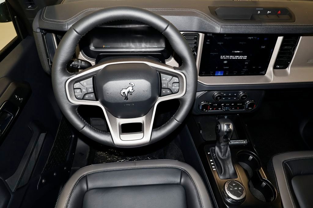 New 2025 Ford Bronco Outer Banks image 16