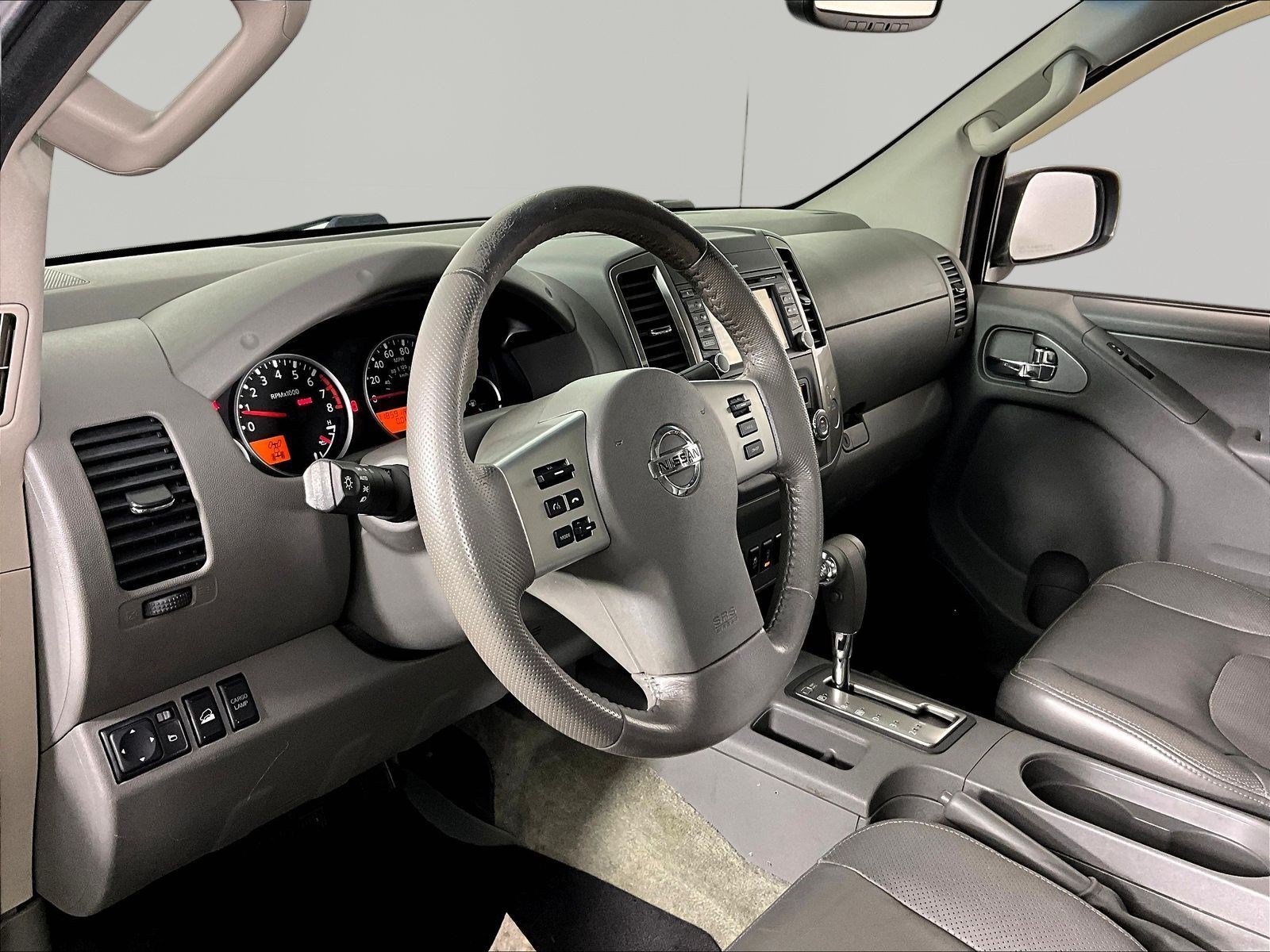 Used 2015 Nissan Frontier SL AWD/4WD image 18