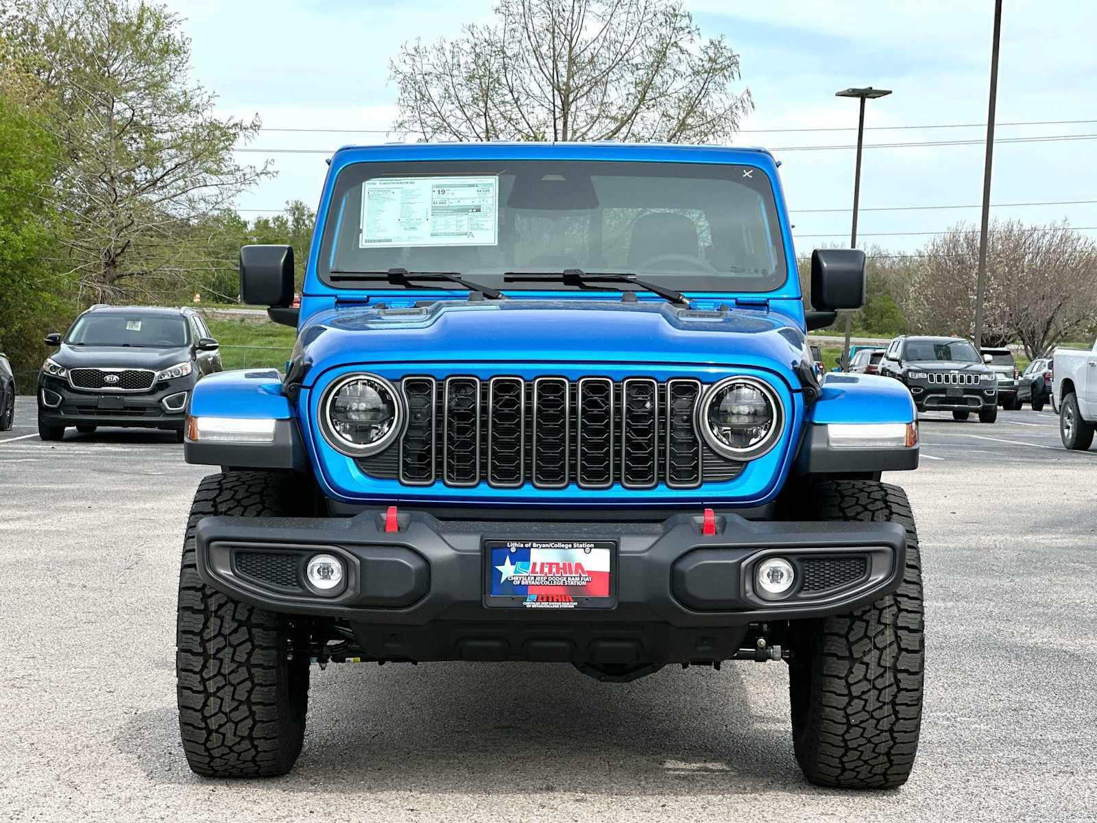 New 2026 Jeep Gladiator Rubicon w/ Steel Power Dome Hood Package AWD/4WD image 10
