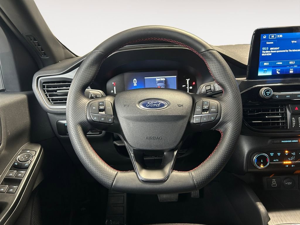 Used 2025 Ford Escape ST-Line AWD/4WD image 14