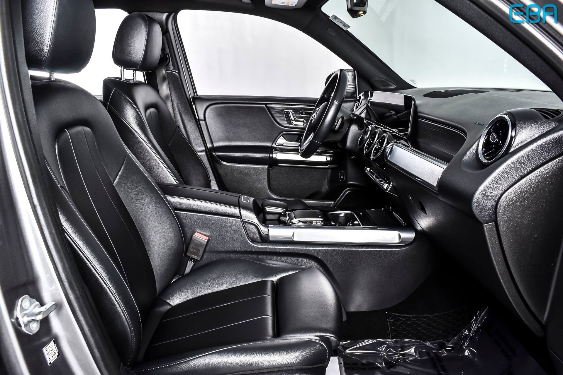 Used 2020 Mercedes-Benz GLB 250 4MATIC image 25