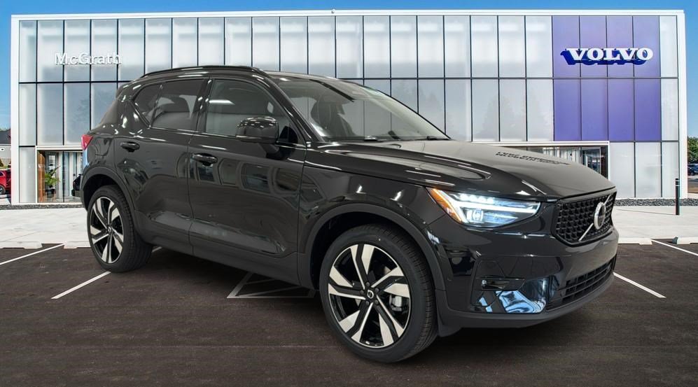 New 2026 Volvo XC40 B5 Ultra w/ Protection Package Premier AWD/4WD image 1