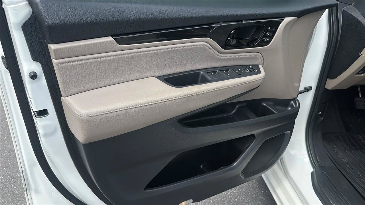 Used 2018 Honda Odyssey Elite image 20