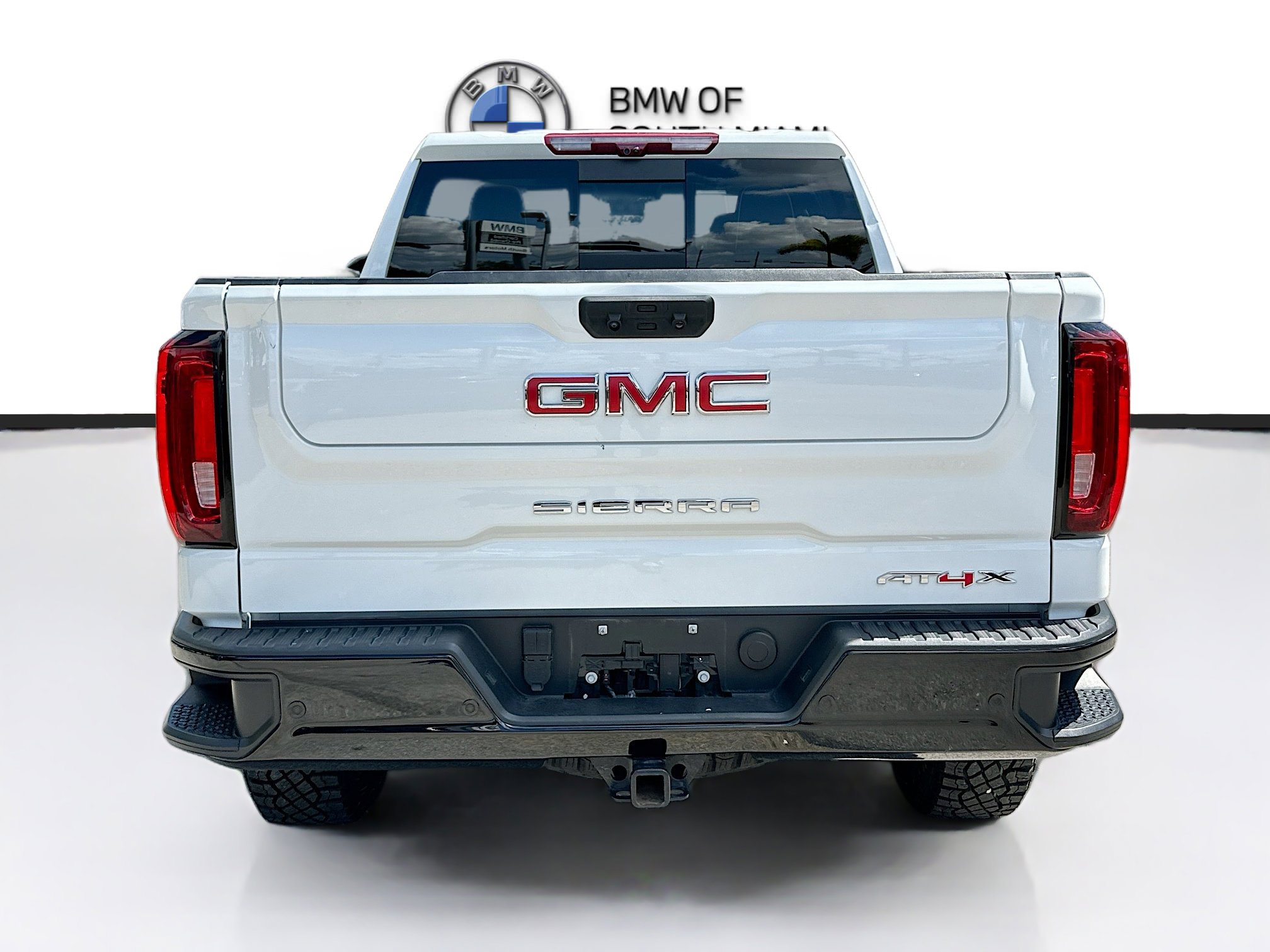 Used 2024 GMC Sierra 1500 AT4X image 6