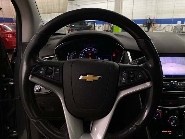 Used 2020 Chevrolet Trax Premier AWD/4WD image 23