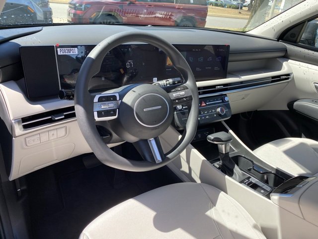 New 2025 Hyundai Tucson SE image 11