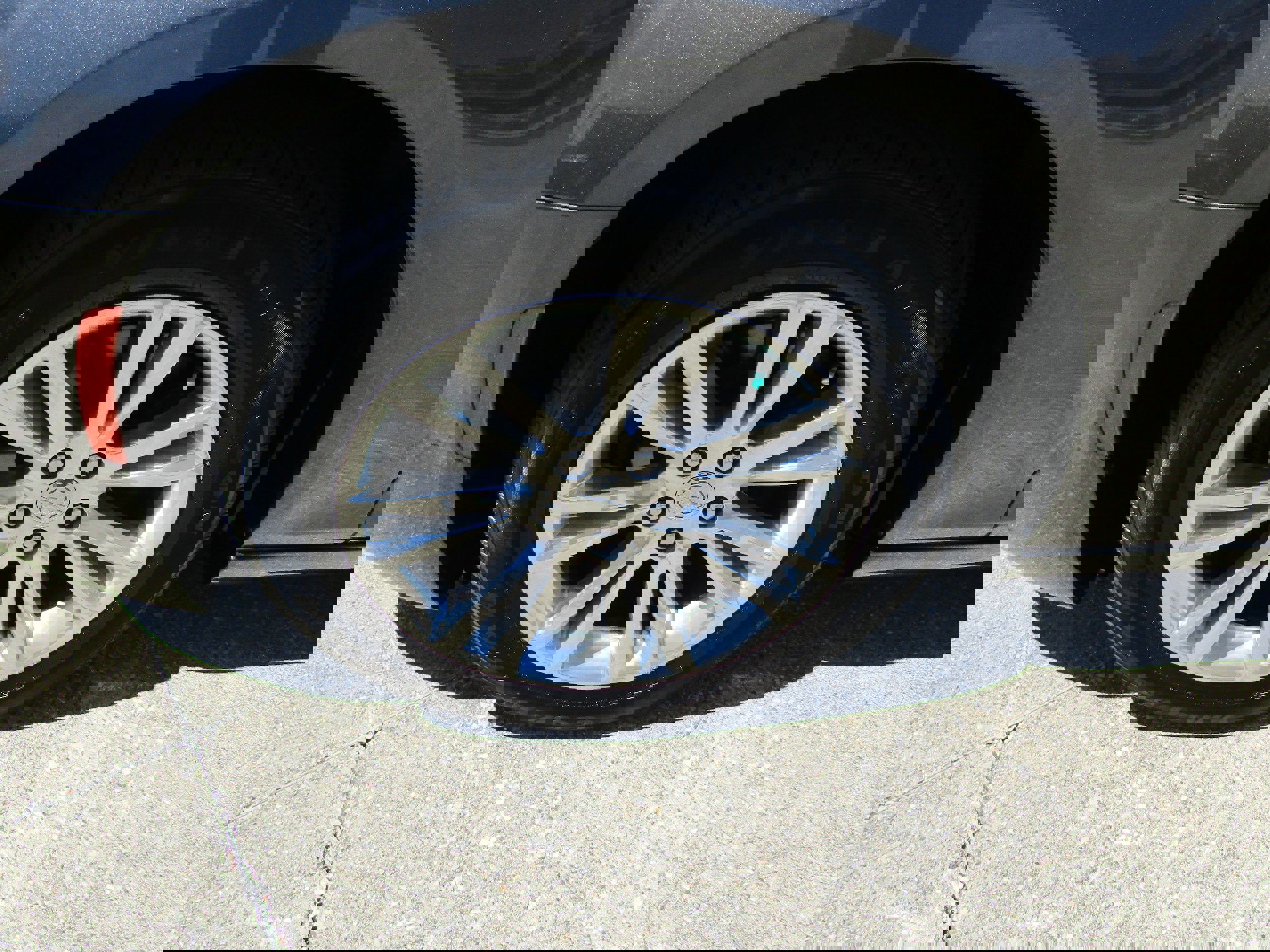 Used 2018 Chrysler 300 Touring w/ Driver Convenience Group image 9