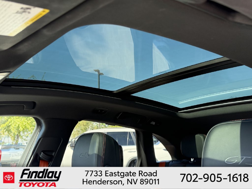 Used 2023 Porsche Macan GTS AWD/4WD image 6