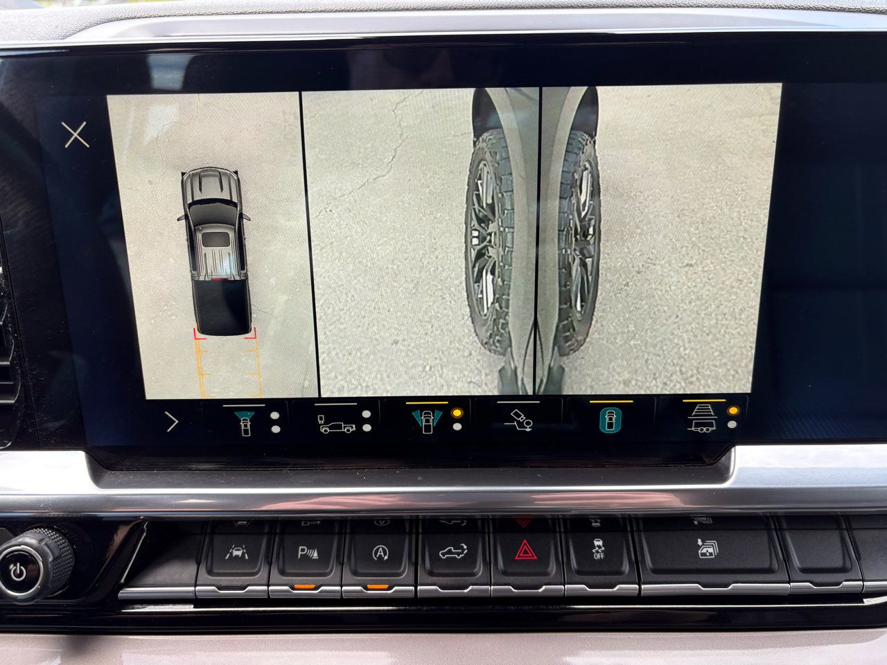 Used 2022 Chevrolet Silverado 1500 High Country w/ High Country Premium Package image 28