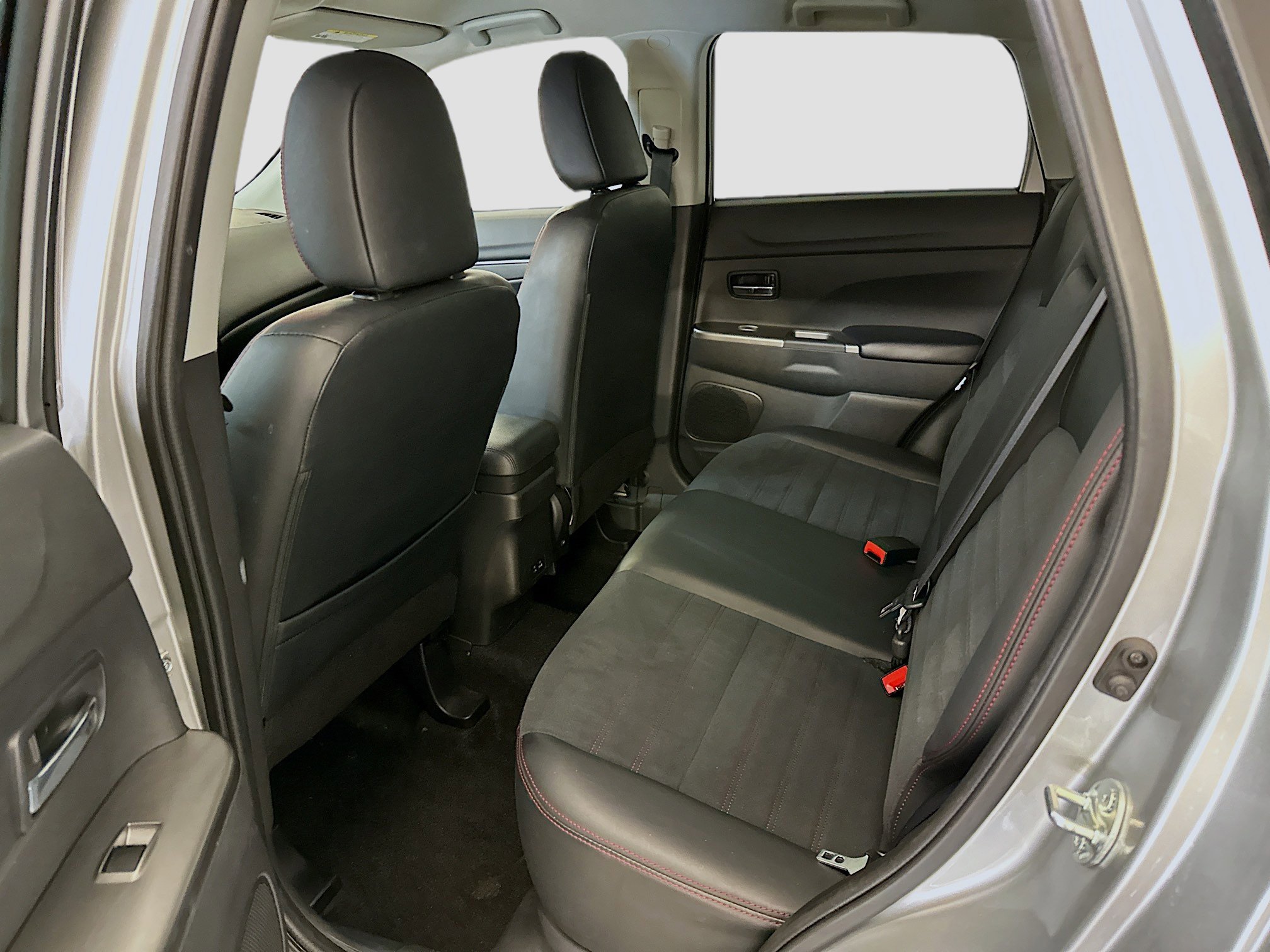 Used 2024 Mitsubishi Outlander Sport SE image 28