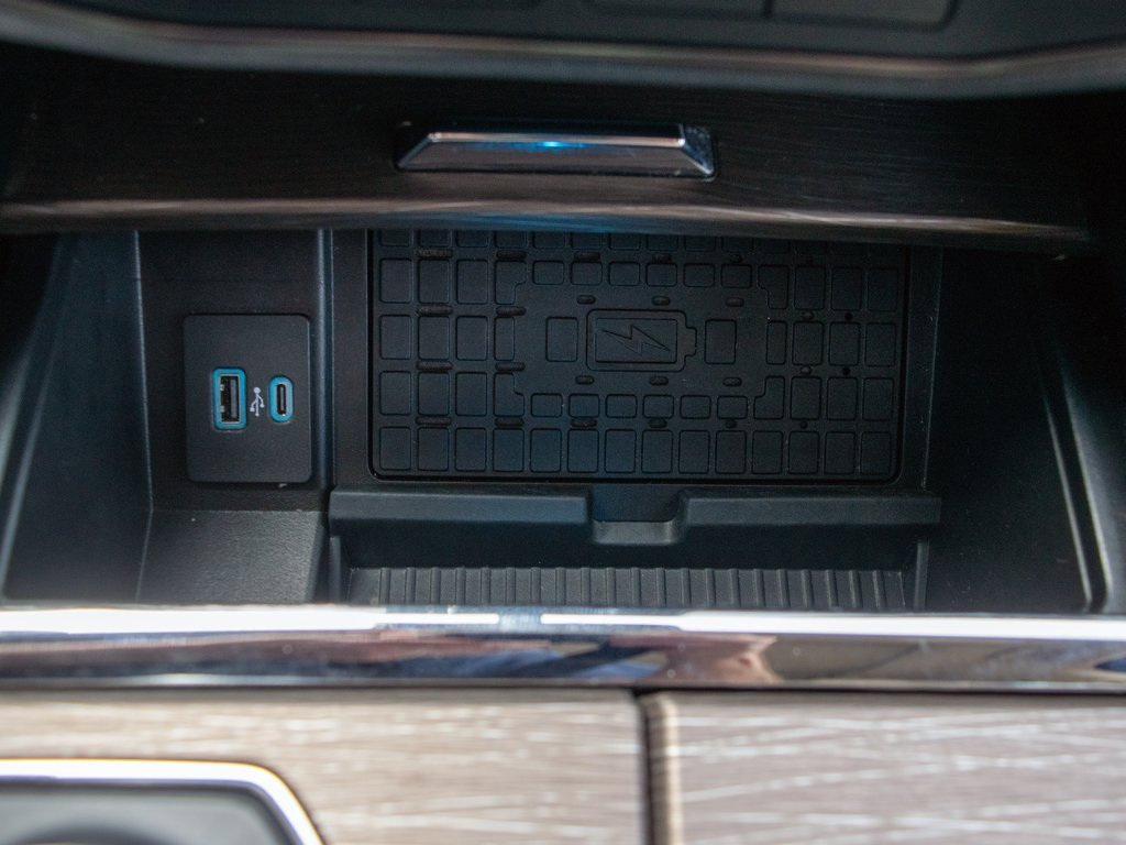 Used 2024 Ford Expedition Limited image 24