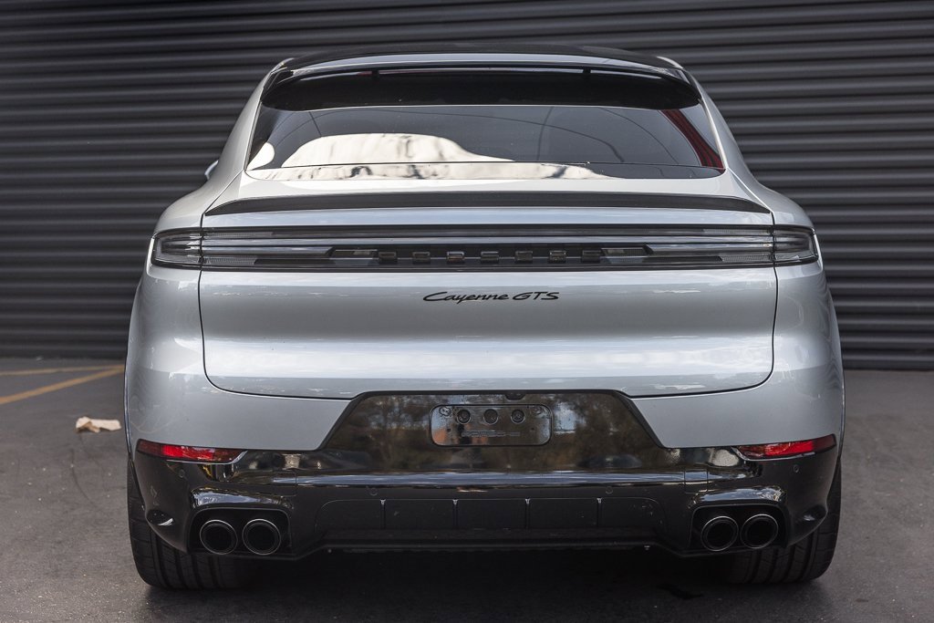 Certified 2025 Porsche Cayenne GTS image 8