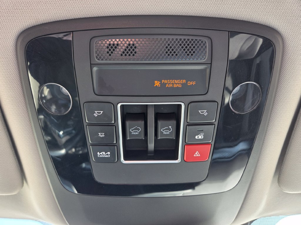 Used 2024 Kia Carnival SX Prestige FWD image 34