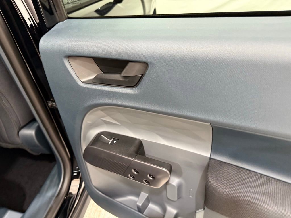 New 2025 Ford Maverick XL w/ Equipment Group 102A image 24