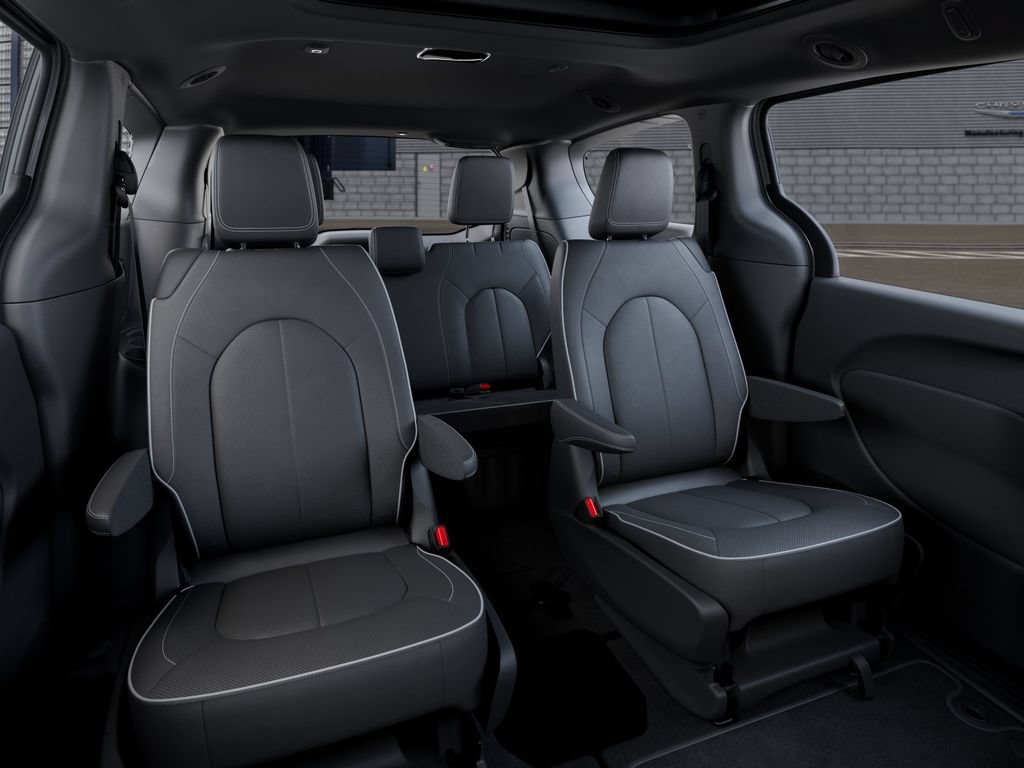 New 2027 Chrysler Pacifica Limited FWD image 15