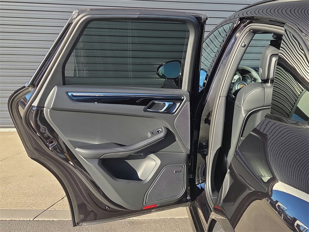 New 2026 Porsche Macan S image 17