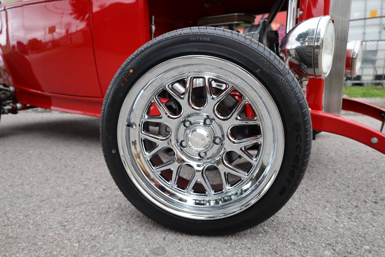 Used 1990 Chevrolet Corvette Coupe RWD image 29