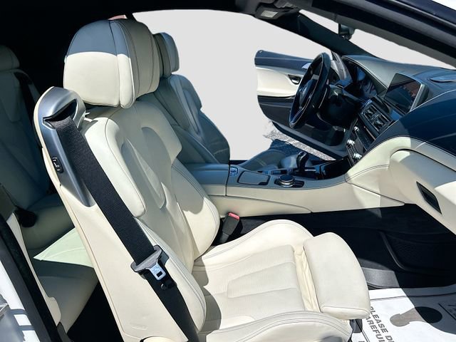 Used 2018 BMW M6 Convertible RWD image 21
