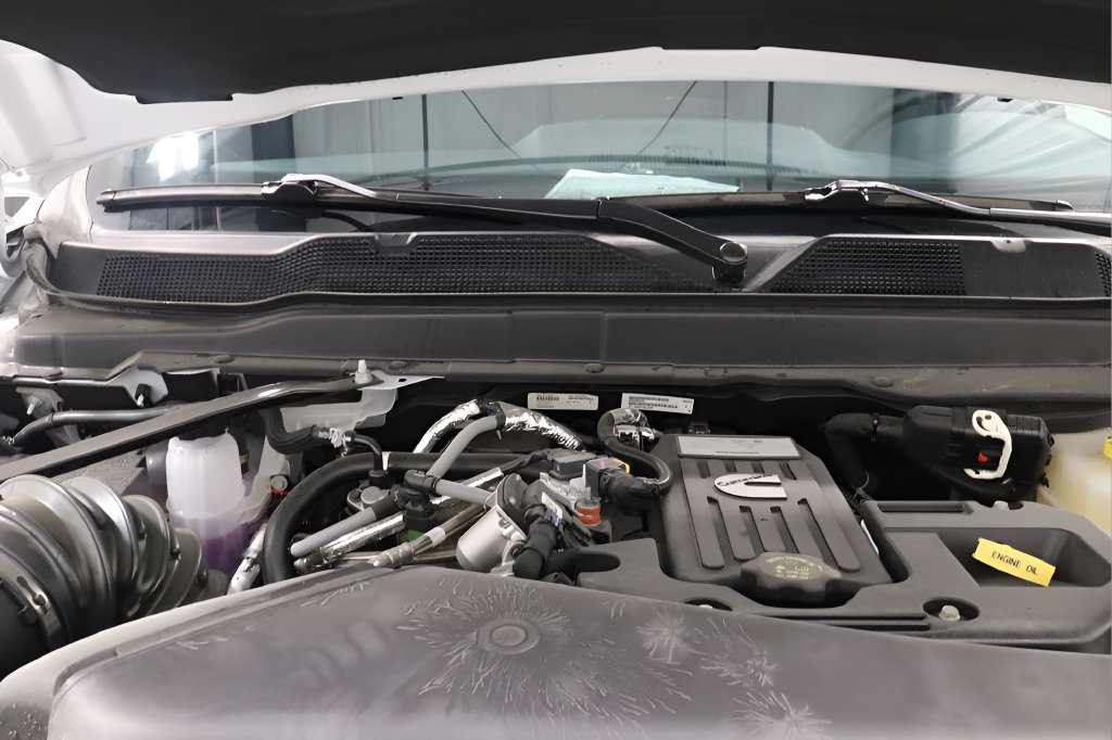 New 2026 RAM 3500 Tradesman AWD/4WD image 22