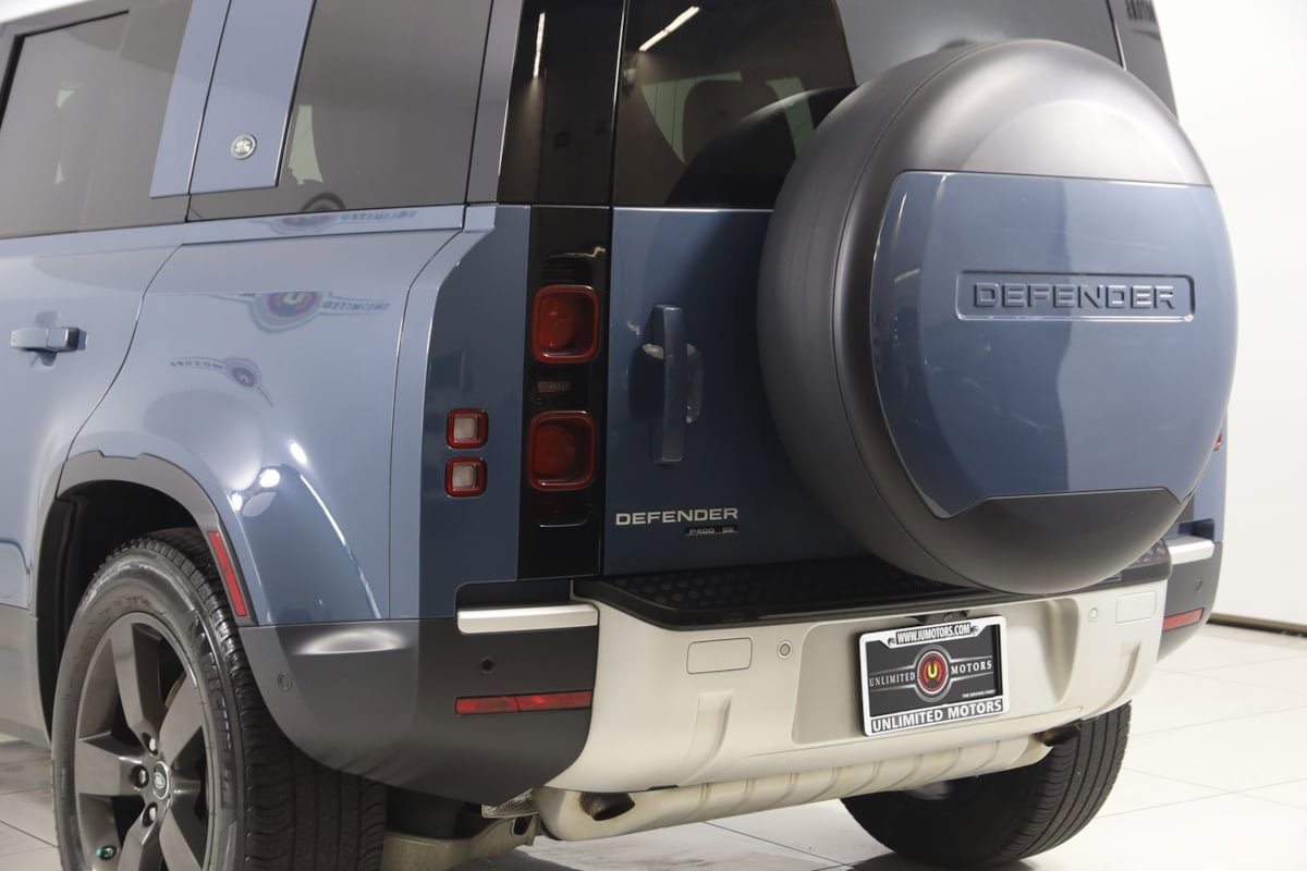 Used 2020 Land Rover Defender 110 SE AWD/4WD image 24