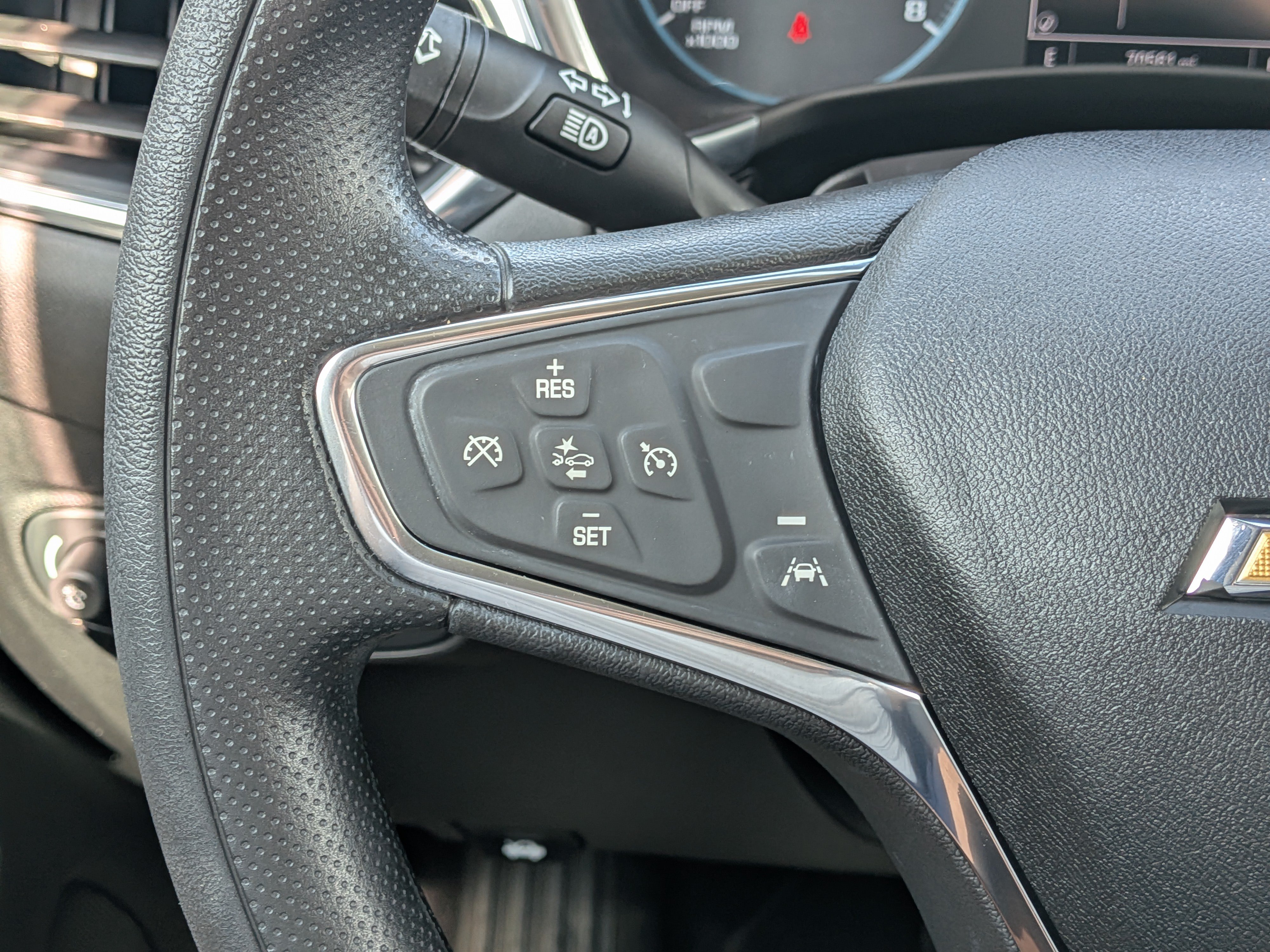 Used 2021 Chevrolet Equinox LS w/ LS Convenience Package FWD image 24