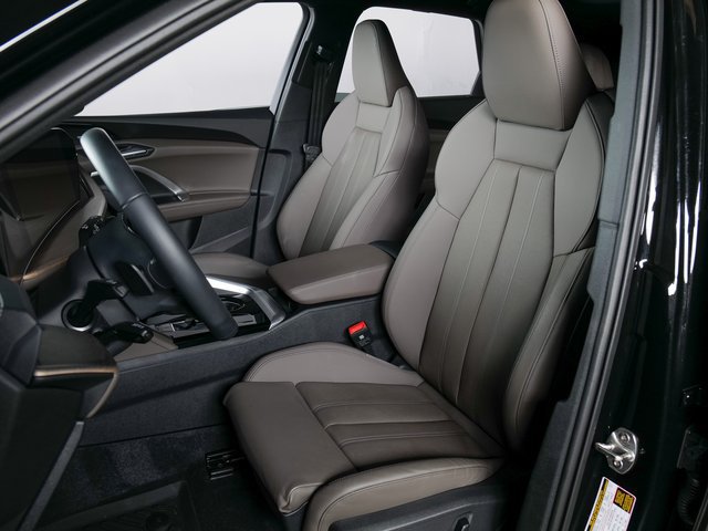 Certified 2025 Audi Q5 Premium w/ Premium Plus AWD/4WD image 10