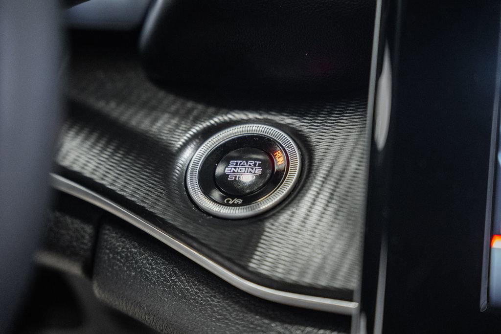 Used 2024 Jeep Grand Cherokee L Laredo image 31