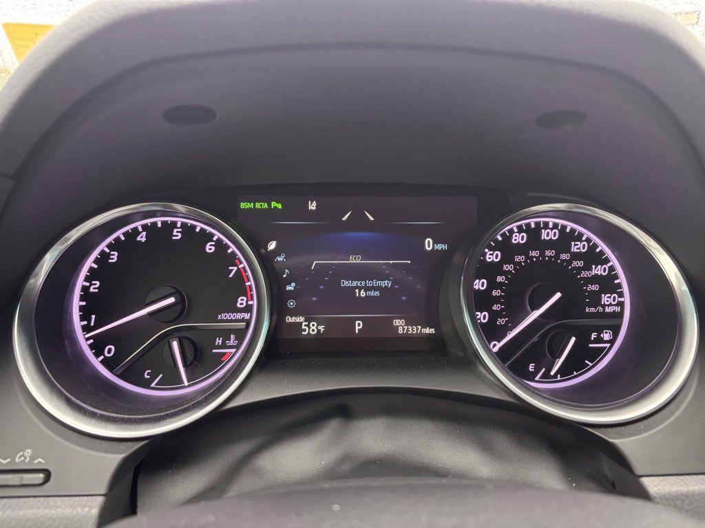 Used 2018 Toyota Camry XLE w/ Audio Package image 3