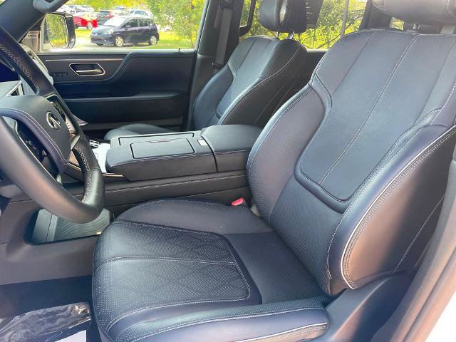 Certified 2026 INFINITI QX80 4WD w/ Sport Exterior Package image 17