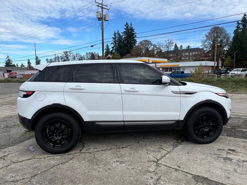 Used 2012 Land Rover Range Rover Evoque Pure image 12