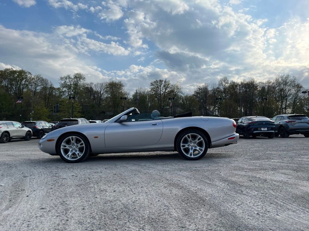 Used 2004 Jaguar XK8 Convertible RWD image 16