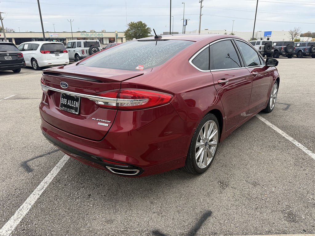 Used 2017 Ford Fusion Platinum FWD image 6