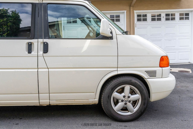 Used 2003 Volkswagen Eurovan MV FWD image 11