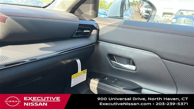 Used 2025 Nissan Kicks SR w/ Illumination Package FWD image 20