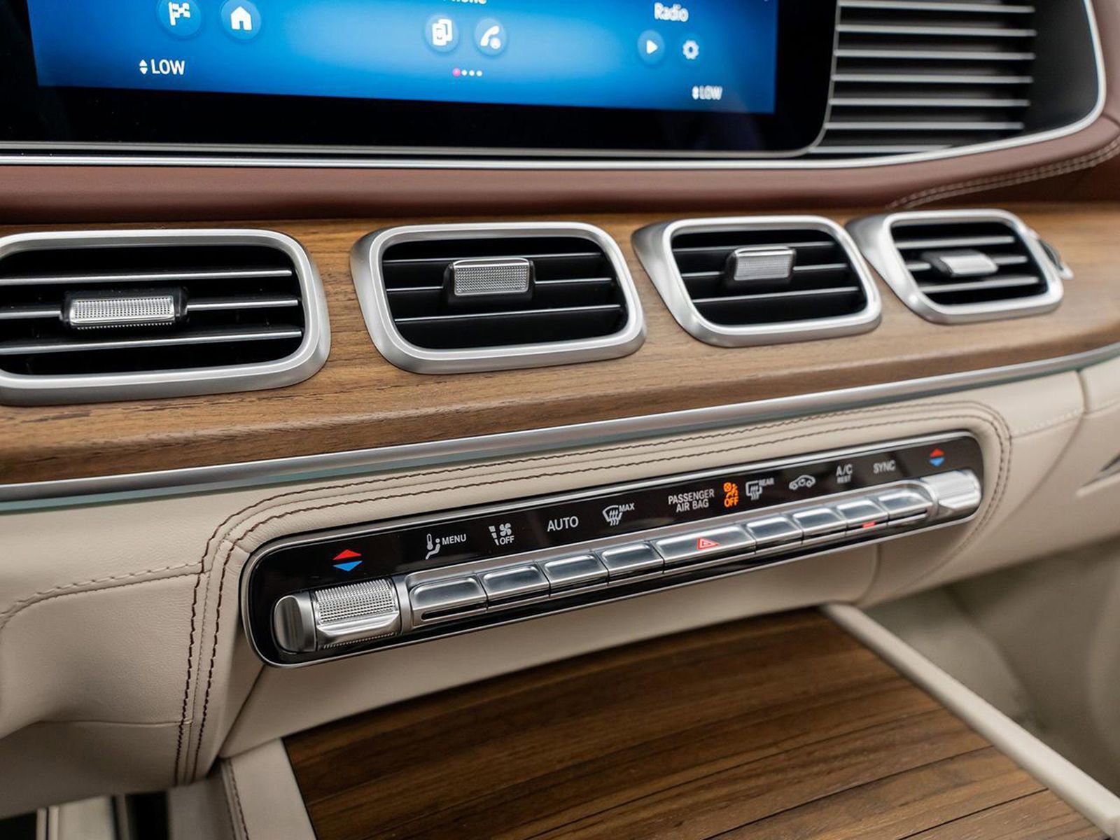 Used 2026 Mercedes-Benz Maybach GLS 600 4MATIC image 64